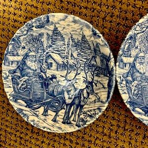 Queen’s Santa Blue Coupe cereal bowls